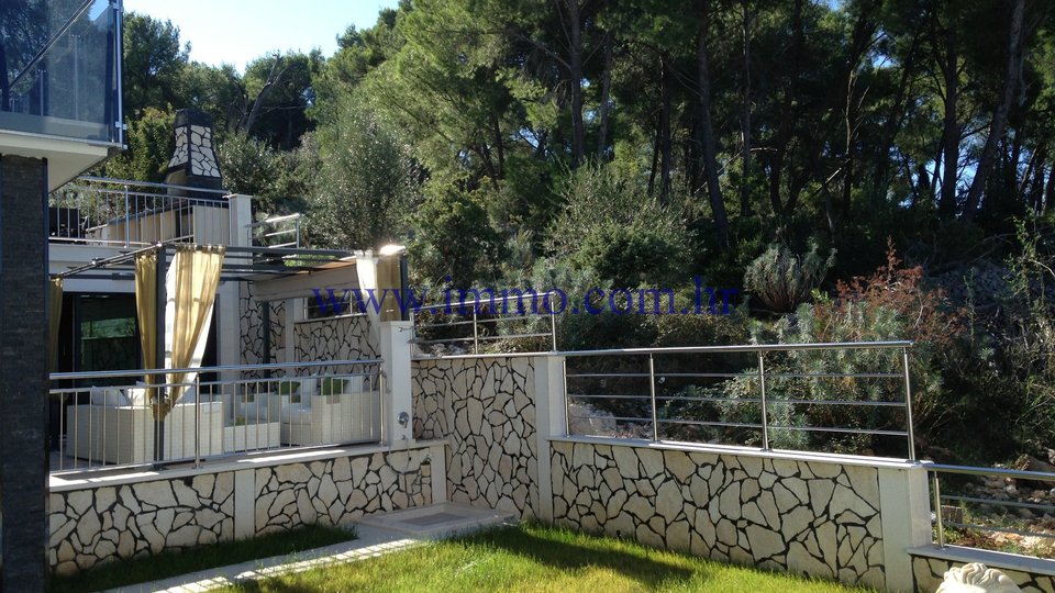 Casa, 230 m2, Vendita, Trogir