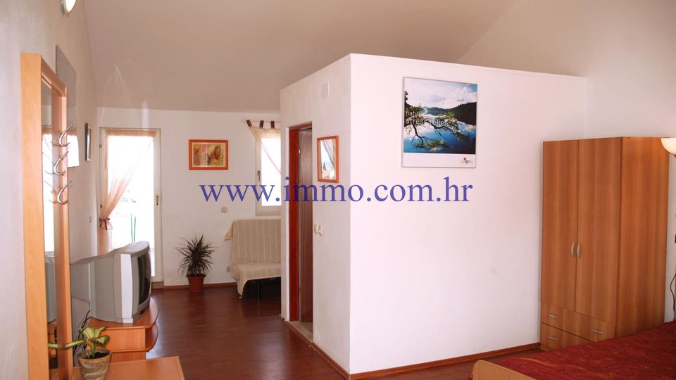 BRAČ, LOVELY HOUSE WITH SWIMMING POOL
