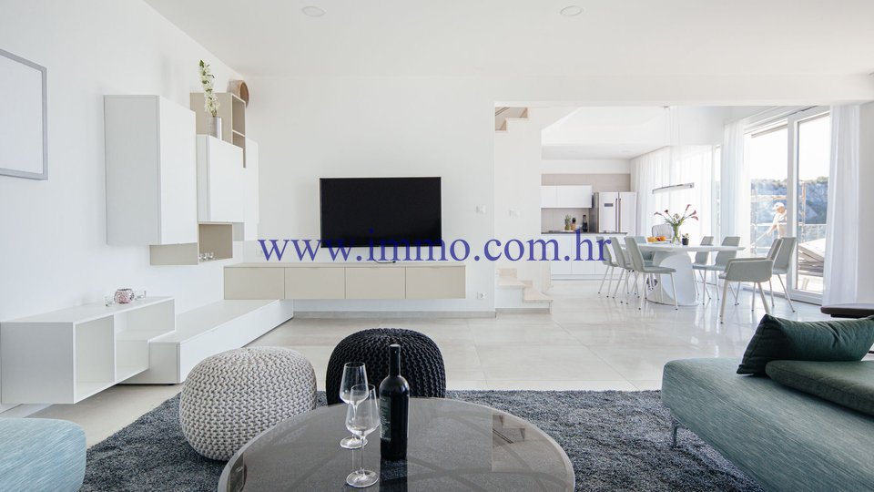 Hiša, 162 m2, Prodaja, Trogir