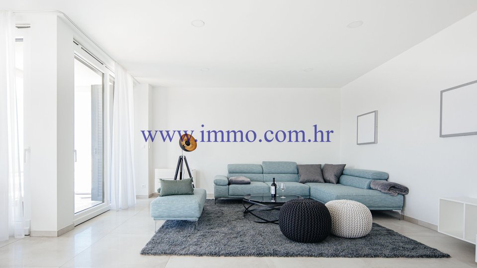 Casa, 162 m2, Vendita, Trogir