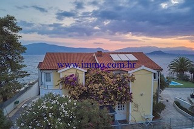 Hiša, 250 m2, Prodaja, Trogir