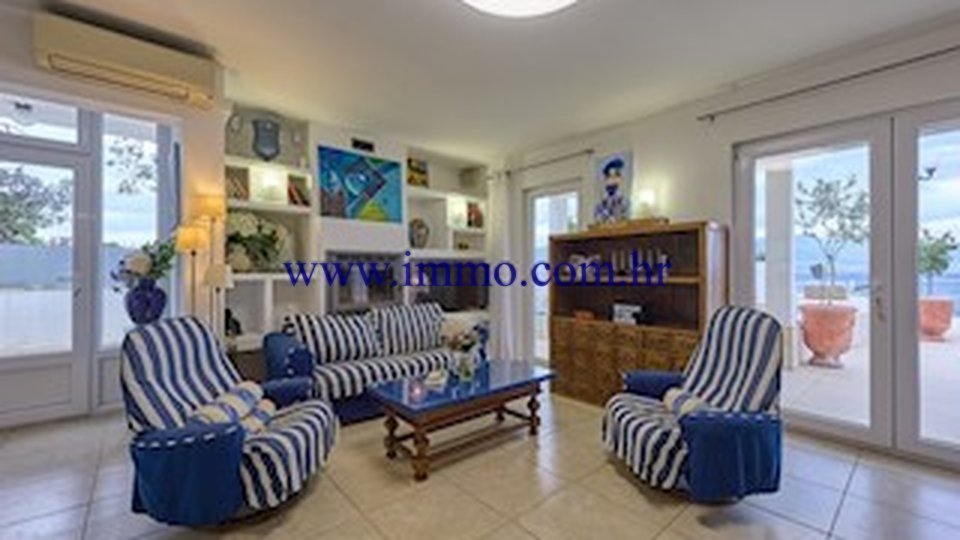 Casa, 250 m2, Vendita, Trogir