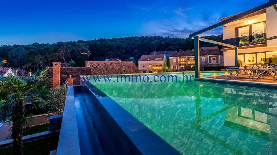 NEW LUXURY VILLA WITH POOL AND SEA VIEW