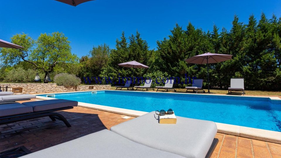 UNIQUE VILLA WITH POOL IN THE HEART OF ISTRIA