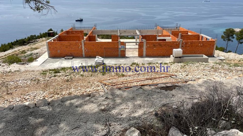 LUXURY VILLA UNDER CONSTRUCTION FIRST ROW TO THE SEA