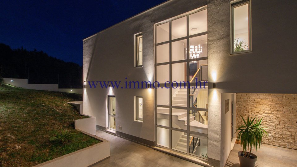 Hiša, 325 m2, Prodaja, Trogir - Čiovo