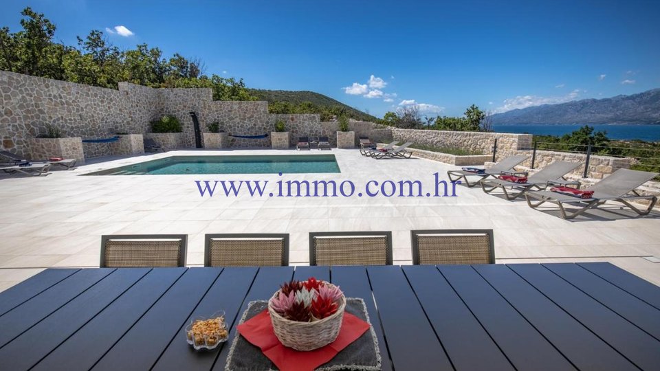 Casa, 683 m2, Vendita, Zadar
