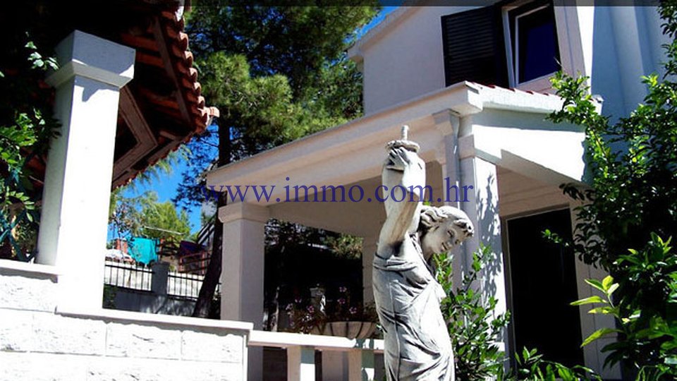 Hiša, 450 m2, Prodaja, Trogir