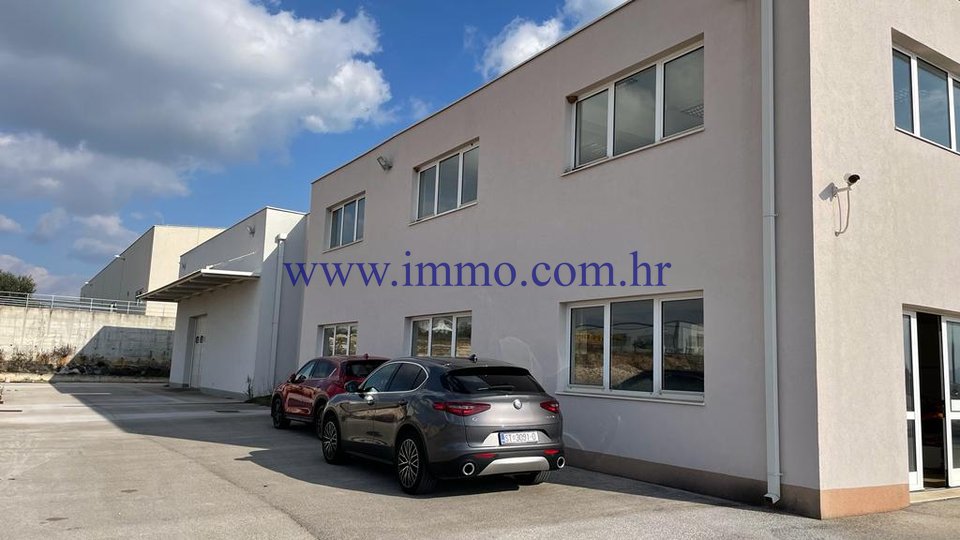 EXCELLENT BUSINESS SPACE IN THE SUBURB OF SIBENIK