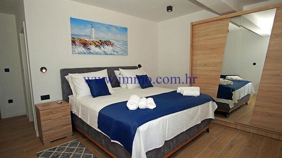EXCELLENT VILLA WITH POOL AND SEA VIEW