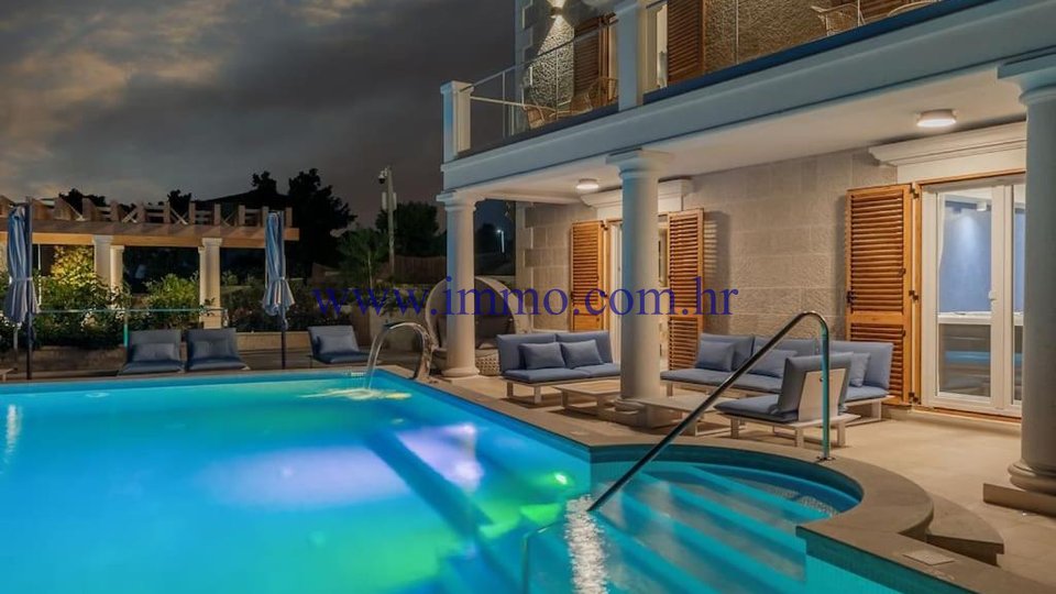 NEW LUXURY STONE VILLA WITH POOL AND SEA VIEW