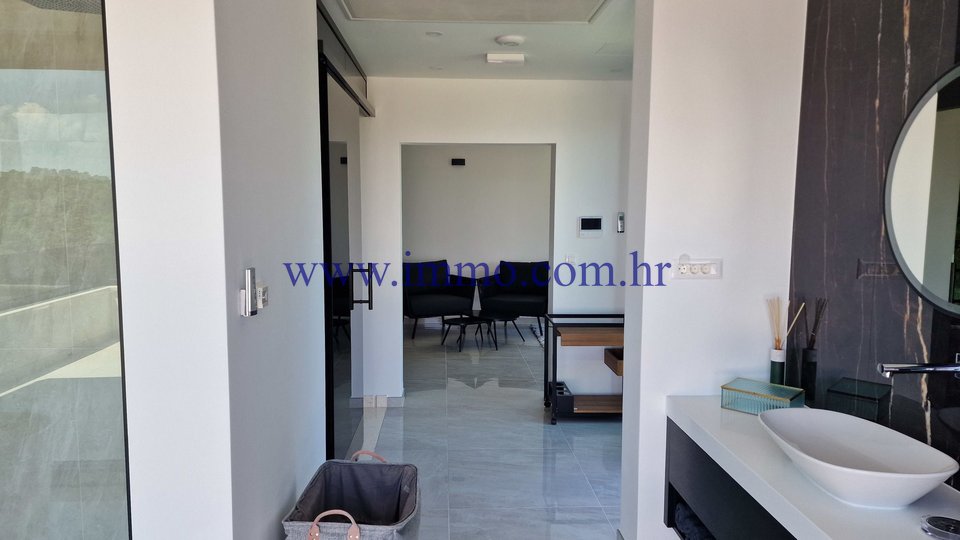 Hiša, 370 m2, Prodaja, Trogir - Čiovo