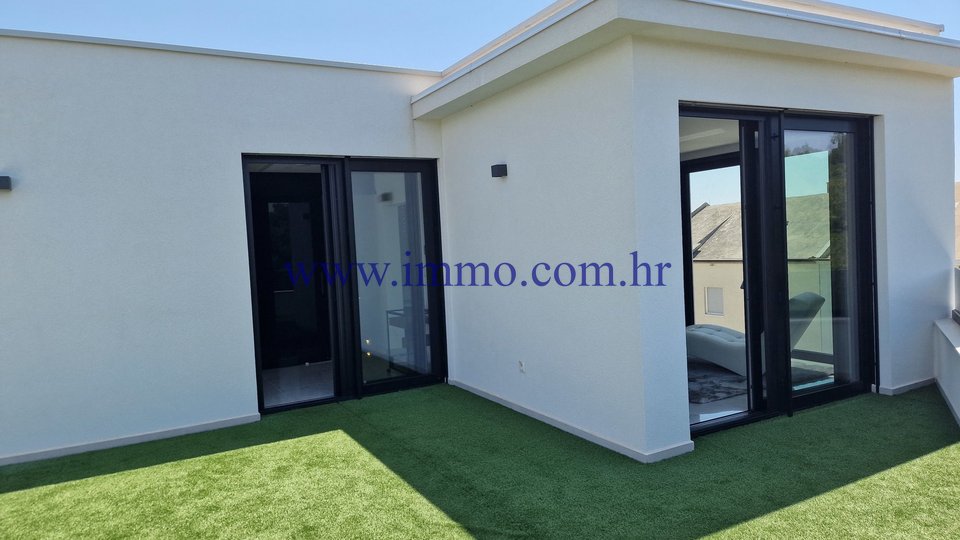 Hiša, 370 m2, Prodaja, Trogir - Čiovo