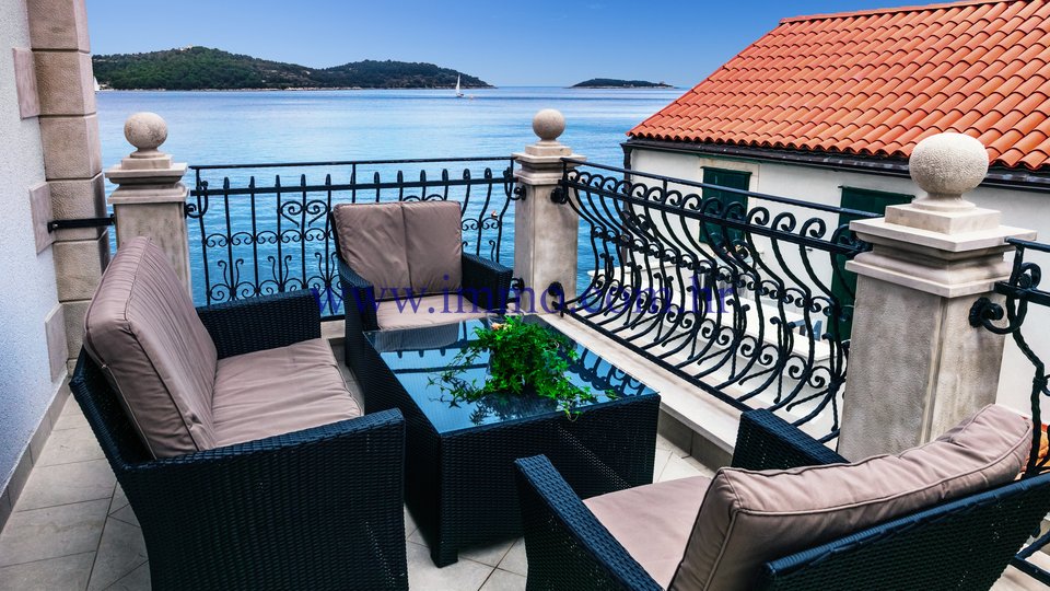 LUXURY STONE VILLA ON THE ISLAND OF VIS, ON THE SEAFRONT