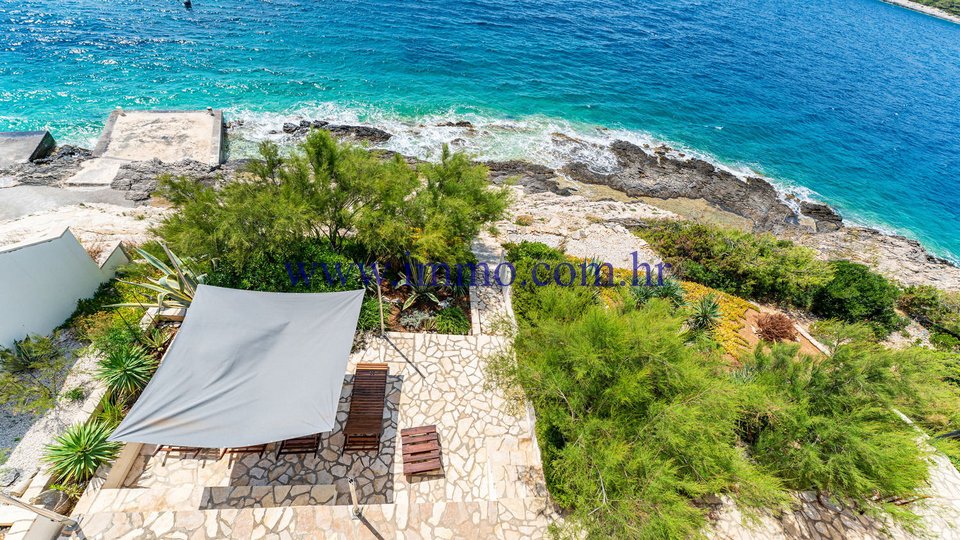 SCHÖNES HAUS IN ERSTER REIHE ZUM MEER