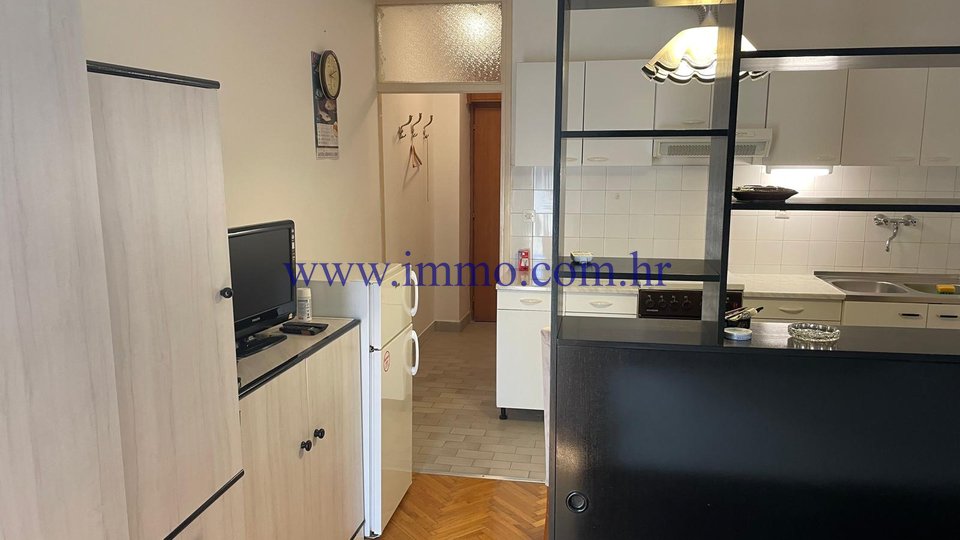 STUDIO-APARTMENT IN SPLIT