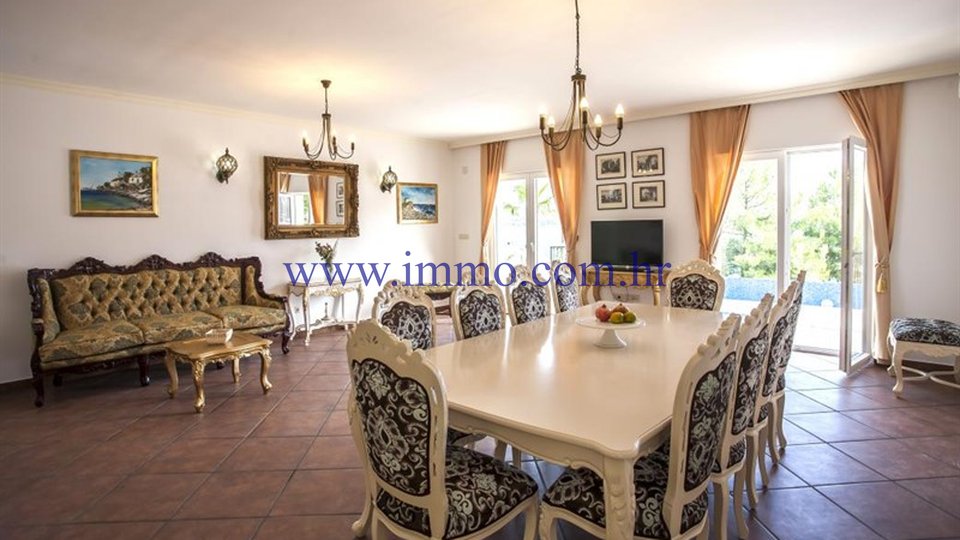 Casa, 247 m2, Vendita, Trogir