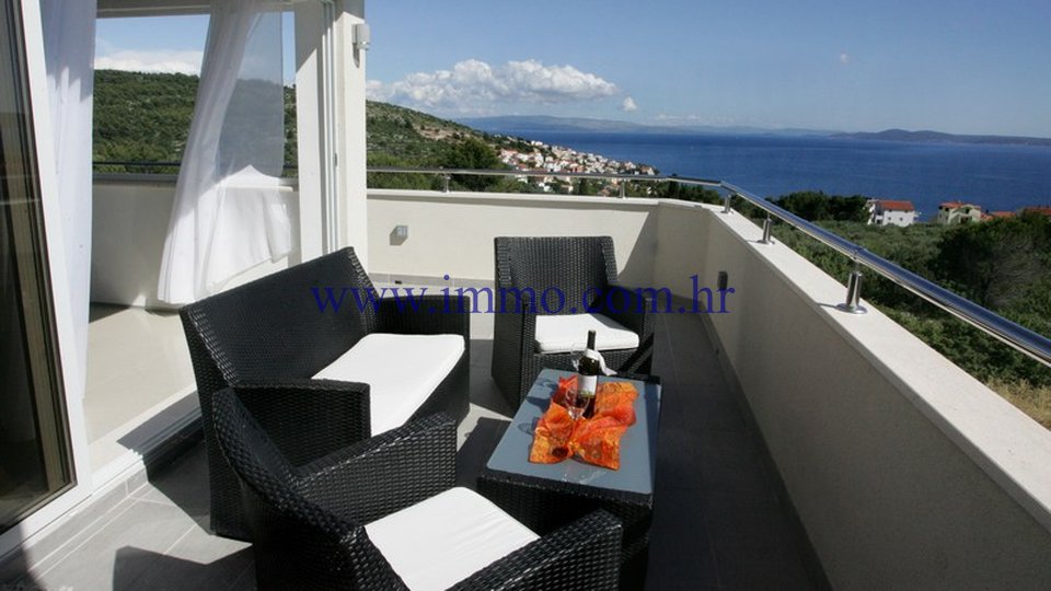 ČIOVO, VILLA WITH SWIMMING POOL AND SEA VIEW!